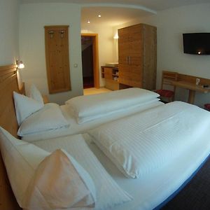 Kamer met een King Size Bed
